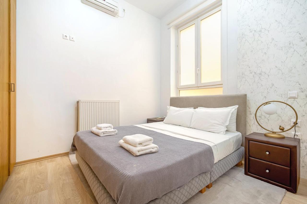 Gk City Vibe Apartment Атина Екстериор снимка